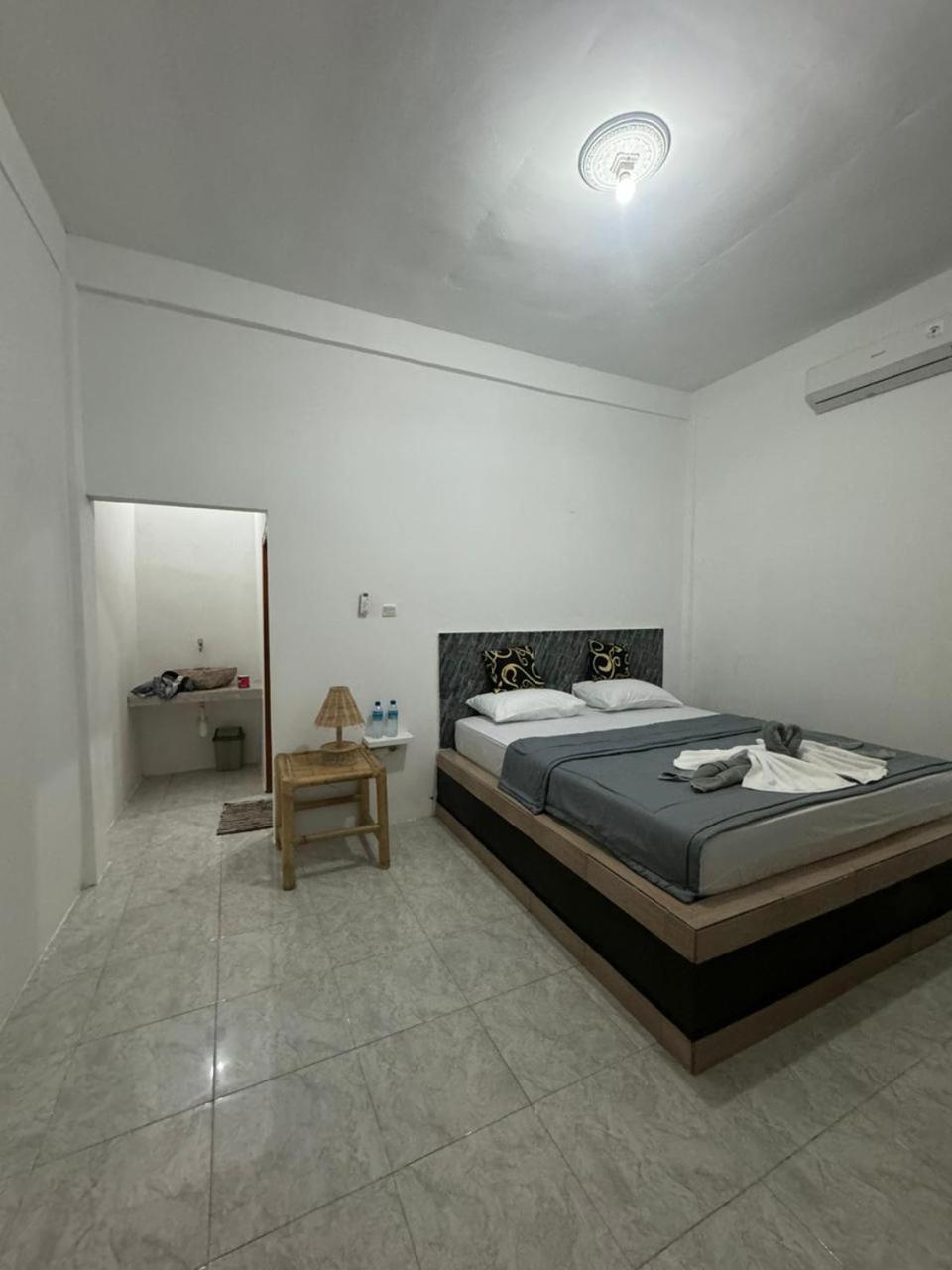 Black Sweet Homestay Dua กิลิไอร์ ภายนอก รูปภาพ