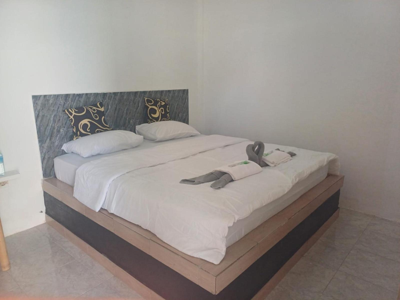 Black Sweet Homestay Dua กิลิไอร์ ภายนอก รูปภาพ